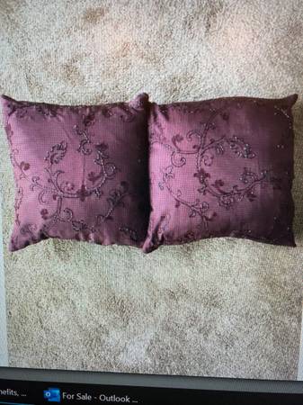 King Comforter, Pillows, Shams 1