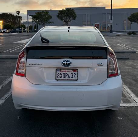 Prius 2013 - $6,000 (Torrance)63624610585475124