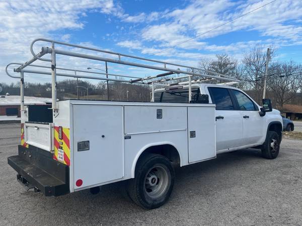 2021 Chevrolet Silverado 3500 4X2 - Photo 5
