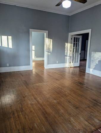 $1100.00 / 3br - 1500ft2 - 3 bed 2 bath single family home63812779721345121