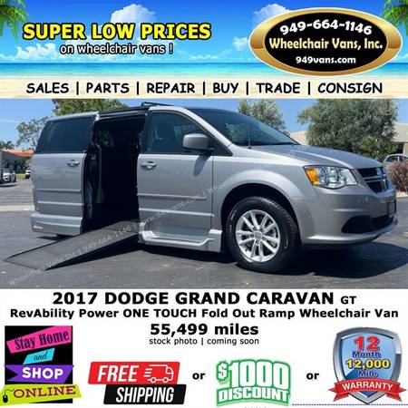 2017 Dodge Grand Caravan GT Wheelchair Van    1