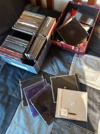 Free CD cases 1