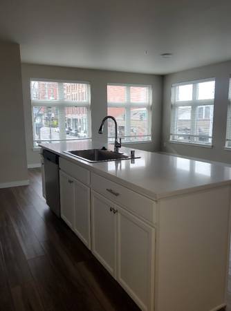 $3,200 / 2br - 1024ft2 - Fairhaven Towers, la "joya de la corona" de Fairhaven! (Bellingham)63935190881539121