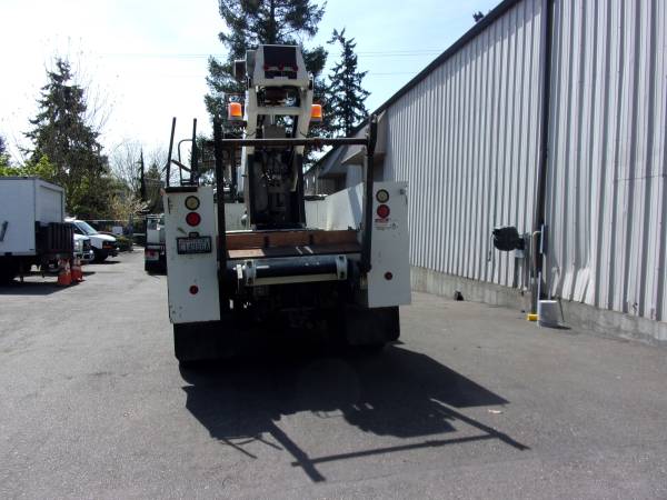1998 FORD F700 T40C - $12,500 (Lynnwood)63623466133379123