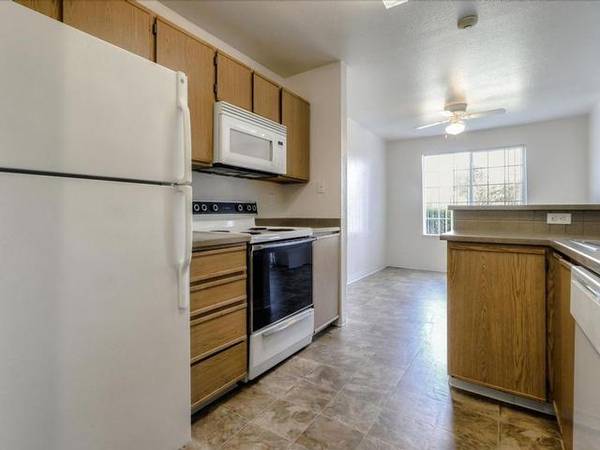 $1,970 / 2br - 1021ft2 - Apartamentos de 1, 2 y 3 habitaciones, área de juegos, almacenamiento adicional (Tumwater cerca del centro de Olympia)63688607952003121
