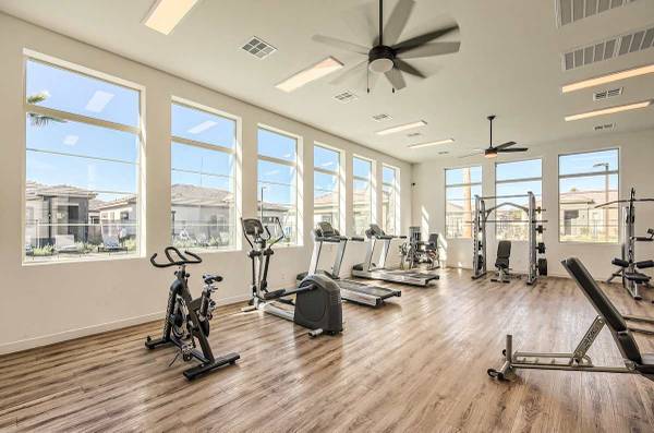 ***Lease & Enjoy FREE Rent***  Apache Junction AZ 1
