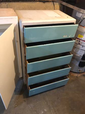 Chest of drawers 1