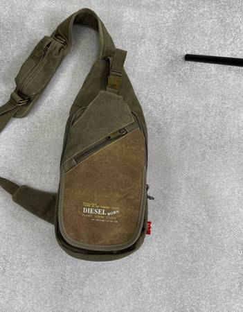 Vintage Diesel Y2K Military shouldes messenger sling bag haki