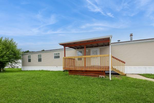 $56,000 / 3br - 1216ft2 - Waukee 3 Beds 2 Baths (Waukee)64163742888962121