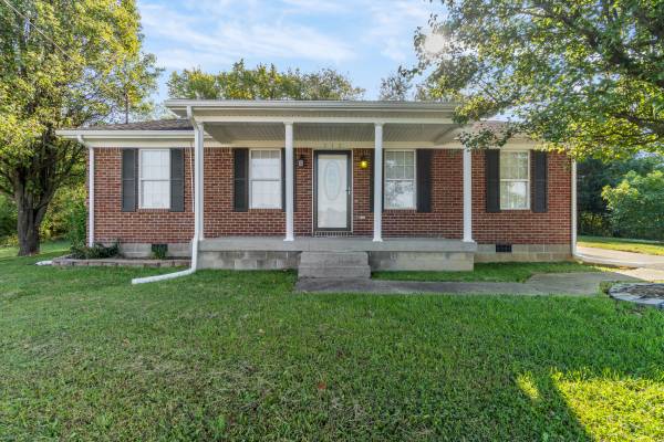 $239,900 / 3br - 1080ft2 - 112 Cottage Ct (Bardstown)64008827279490121