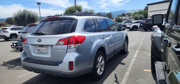 2012 Subaru Outback 2.5 4 cylinder 105k miles - $5,000 (San Fernando)63615930028929121