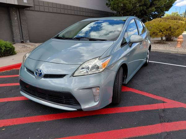 2012 Toyota Prius 1