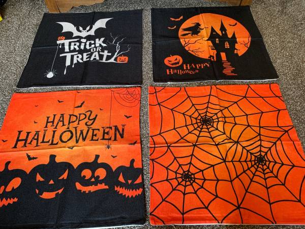 NEW! Set of 4 Halloween Zippered Pillow Covers 17.5" x 17.5" 1