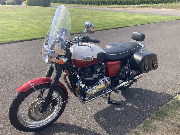 2013 Triumph Bonneville - motorcycles/scooters - by owner