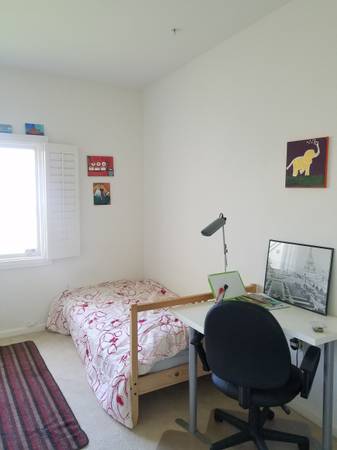 $1,000 / 2br - Free street parking, 5 mins from Brisbane & SSF (daly city)63823031824897123