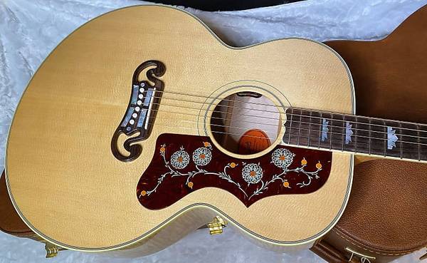 Gibson SJ-200 Original - new 2025 1