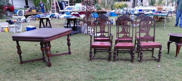 CURB ALERT ANTIQUE DINING TABLE W/6 CHAIRS AND LEAF 1