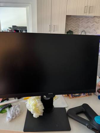 BenQ 24" 1080p 100Hz IPS Monitor (GW2480T) - Ergonomic Stand 1