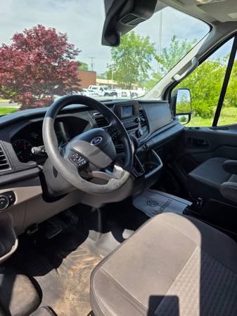 2020 Ford Transit 150 Medium - Photo 6