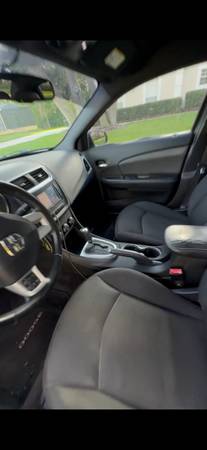 2014 Dodge Avenger SXT - $3,995 (Holiday)63612027447041122