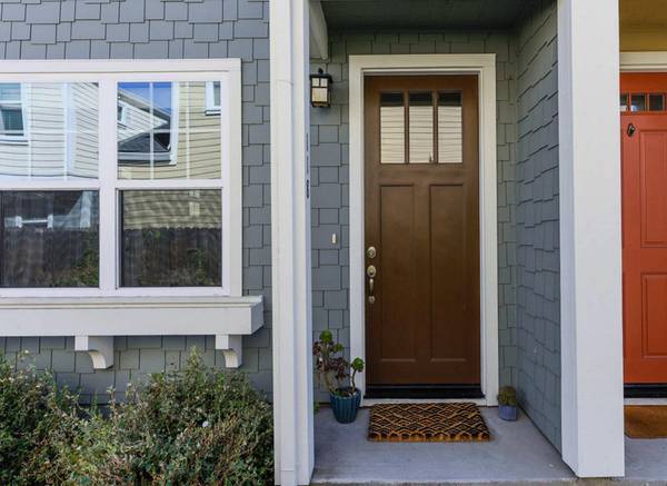 $3,595 / 3br - Private Terrace in Three Bed! Community Playground - WrapAround Porch (Petaluma)63879902997251123