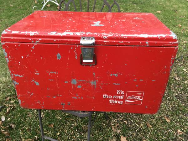 COCA-COLA Vintage "it's the real thing" metal cooler. Progress Refrig 1