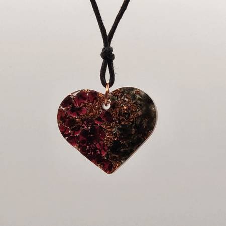 Orgonite Heart Pendant – EMF Protection, Energy Shield, Garnet & Obsid 1