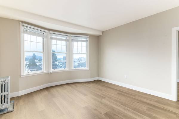 1BR / Pacific Heights / Bay Window Views + Warm Interiors / Rare Find 1