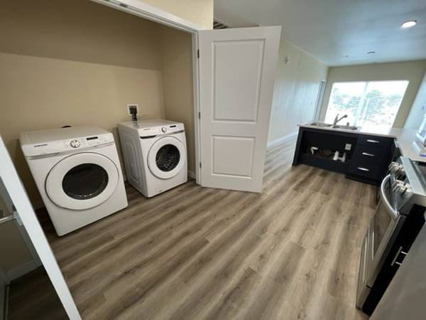 $1,580 / 1br - LIVE BETTER AT ATRIUM63992636303619121