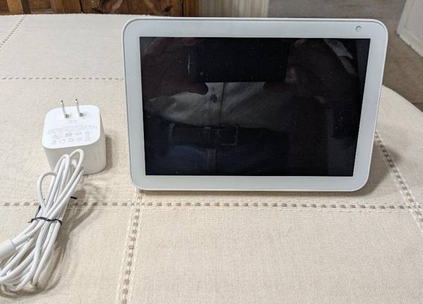 Amazon Echo Show 8 1