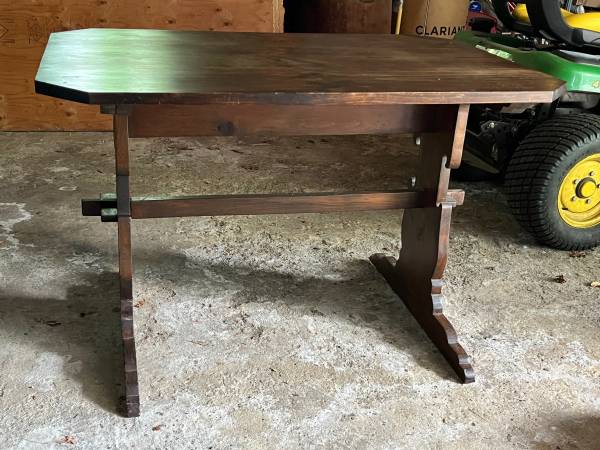 Trestle table 1