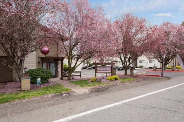 $1,450 / 2br - 900ft2 - Simply breath-taking! Beautifully designed 2 BR/1 BA - just for you (Portland - Off of Barbur Boulevard)63831465385601123