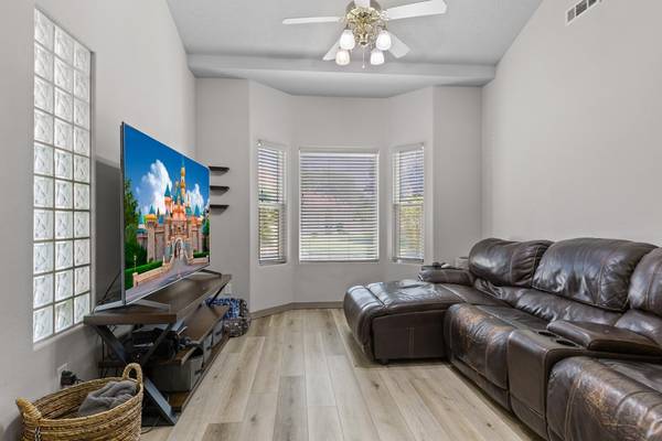 $489,900 / 4br - 1970ft2 - 1165 W Indian Hills Drive #223 for sale **Open House** (St. George)63932587320579123