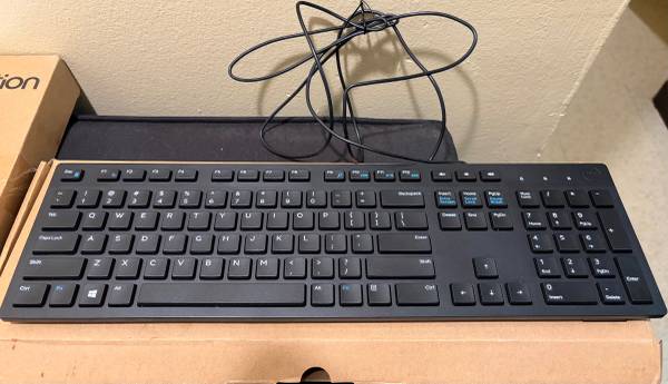Dell Keyboard - BRAND NEW 1