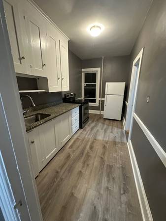 $1,700 / 1br - 700ft2 - 8 Park Ave Attleboro