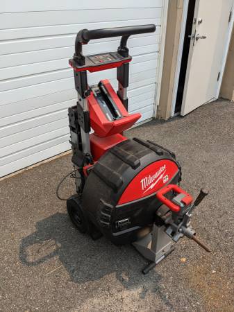 Milwaukee MX Fuel sewer machine 1