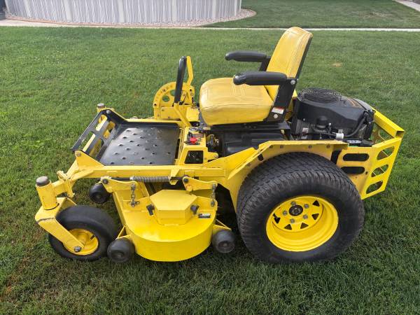 Great Dane Commercial Zero Turn mower 1
