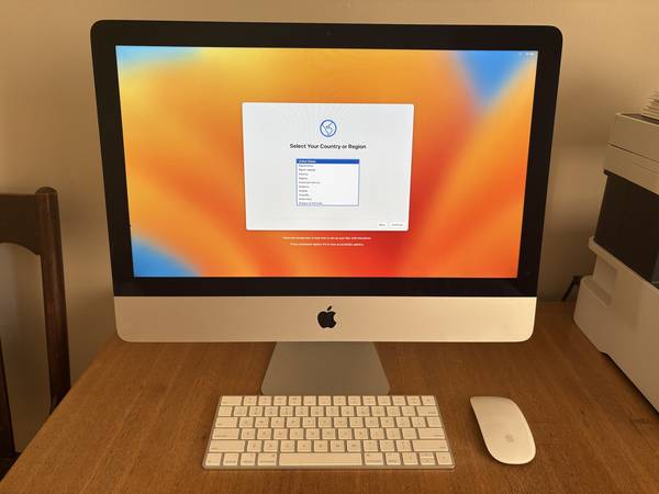 iMac (2017) Desktop Computer 1