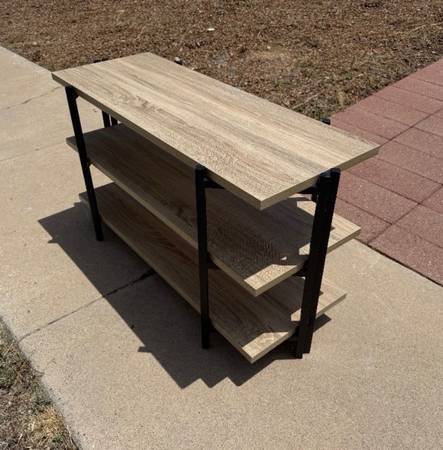 Console Table / Entertainment Stand 1