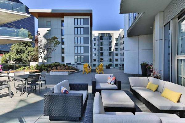 $2,056 / 468ft2 - Health Club, Yoga studio, Air Conditioning / Heating (Downtown Bellevue)63688407229059123