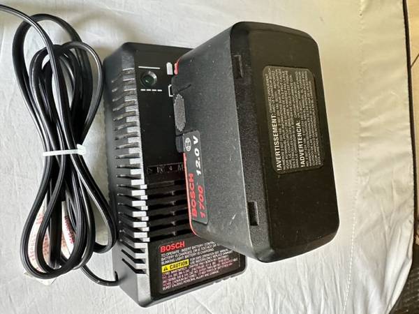 Genuine Bosch 12 V Battery &Charger. 1