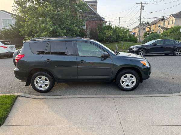 2011 Toyota RAV4 Base 4WD🔥✈️🔥✈️🔥✈️🔥 - $7,900 (Lawrence)63614590872707122