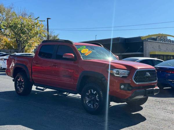 2018 Toyota Tacoma TRD Off Road 4x4 4dr Double Cab 5.0 ft SB 6A - $29,995 (CRYSTAL AUTO SALES ~ NASHVILLE)63621573433091121