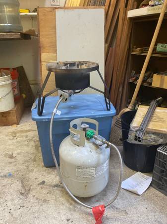 Propane burner and tank 1