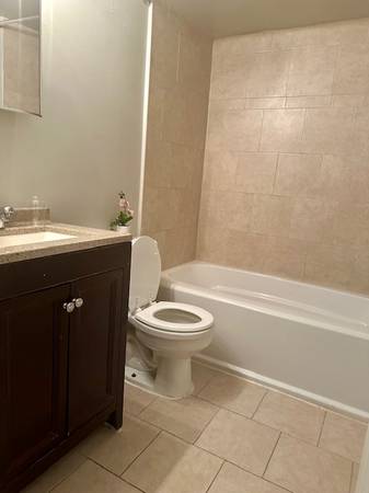 $1,599 / 1br - 825ft2 - ASK  FOR OUR SPECIALS -SELECT HOMES ! (LAUREL)63882463447297124