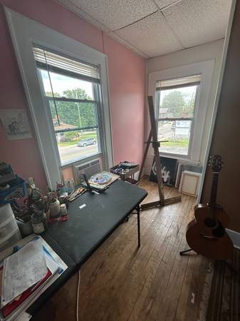 $475 / 110ft2 - Private Studio for Rent on Haywood Rd. in West Asheville (West Asheville)64029373554817121