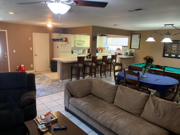 $1,350 / 1br - 230ft2 - 🇺🇸 Casa Militar - Habitación Principal (Oceanside / Camp Pendleton)63878472928897122