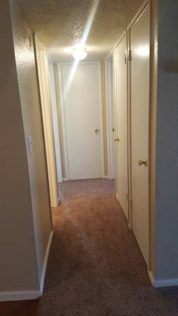 $875 / 2br - 900ft2 - 2BR, ONE MONTH FREE!! (Tulsa)63982278093187124