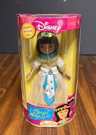 Disney "It's a Small World After All" Egypt Keepsake Porcelain Doll 1