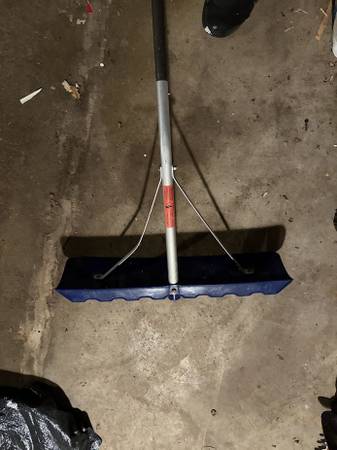 Roof Rake 1